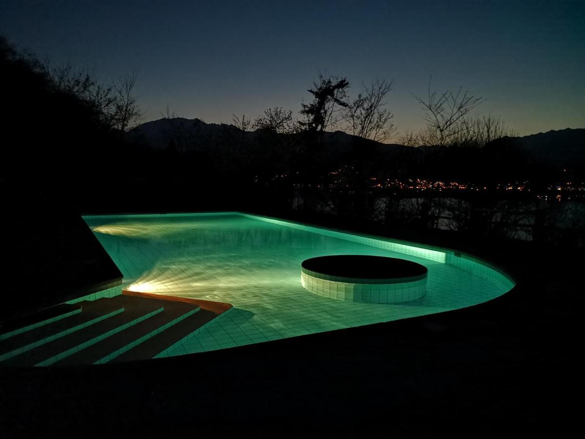 1 Zimmer Apartment Mit Seesicht Und Pool Gambarogno Exterior photo