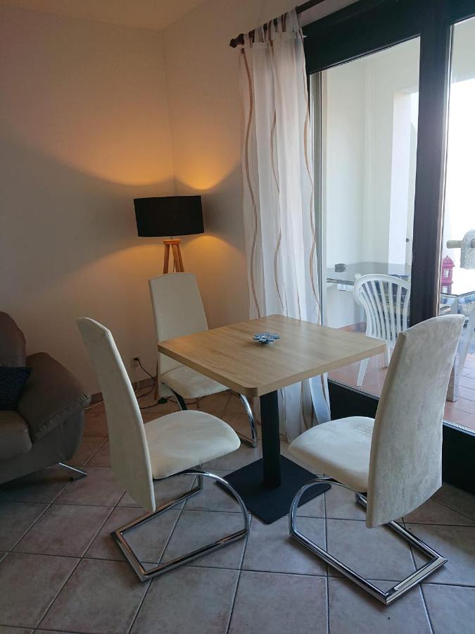 1 Zimmer Apartment Mit Seesicht Und Pool Gambarogno Exterior photo