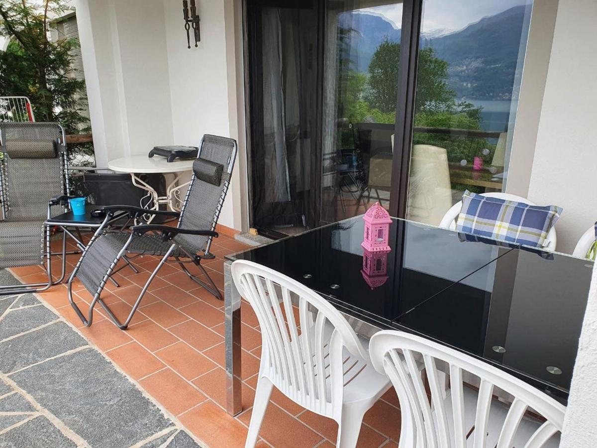 1 Zimmer Apartment Mit Seesicht Und Pool Gambarogno Exterior photo
